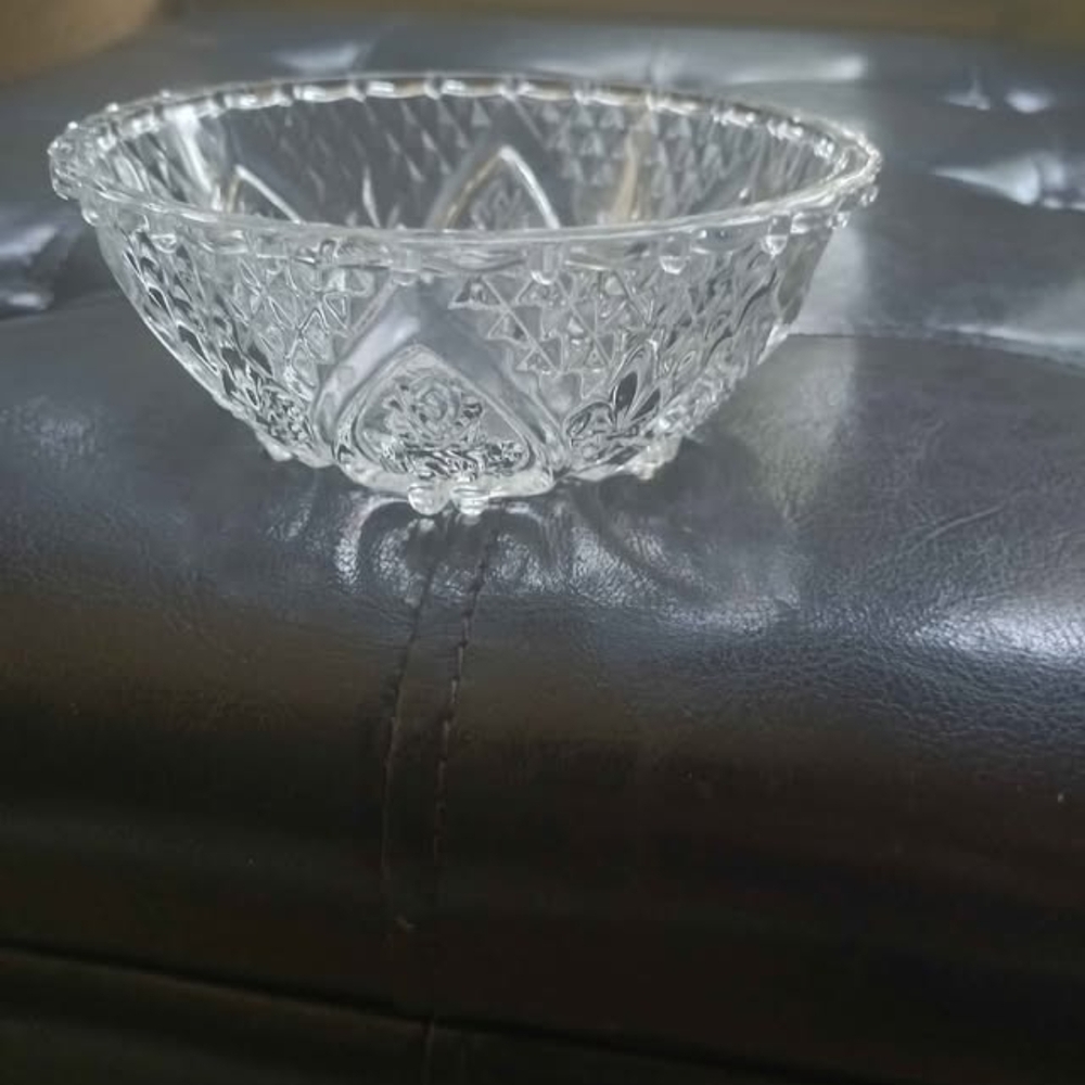 Small Elegant Clear Glass Bowl